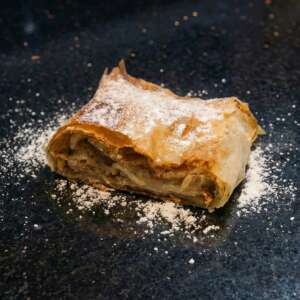 APPLE STRUDEL